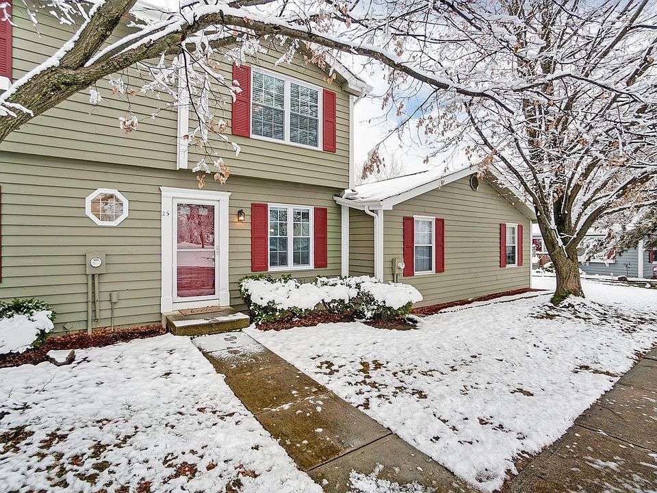 1st image of 25 Nicolson Cir