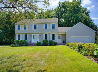 4 Wight Farm Rd, Natick, MA 01760