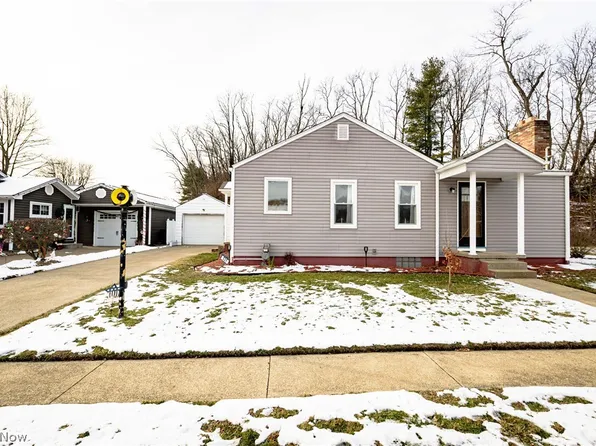 531 Avondale St, Malvern, OH 44644