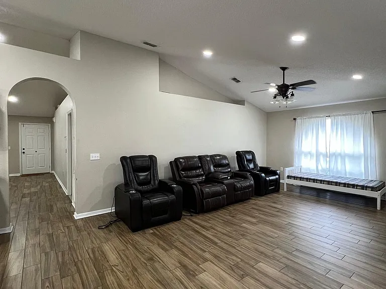 3673 Wellington Pl — Photo 25