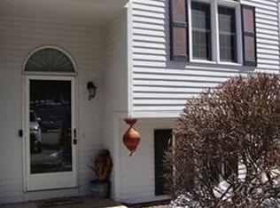85 Riverview Pl APT D, Southbridge, MA 01550