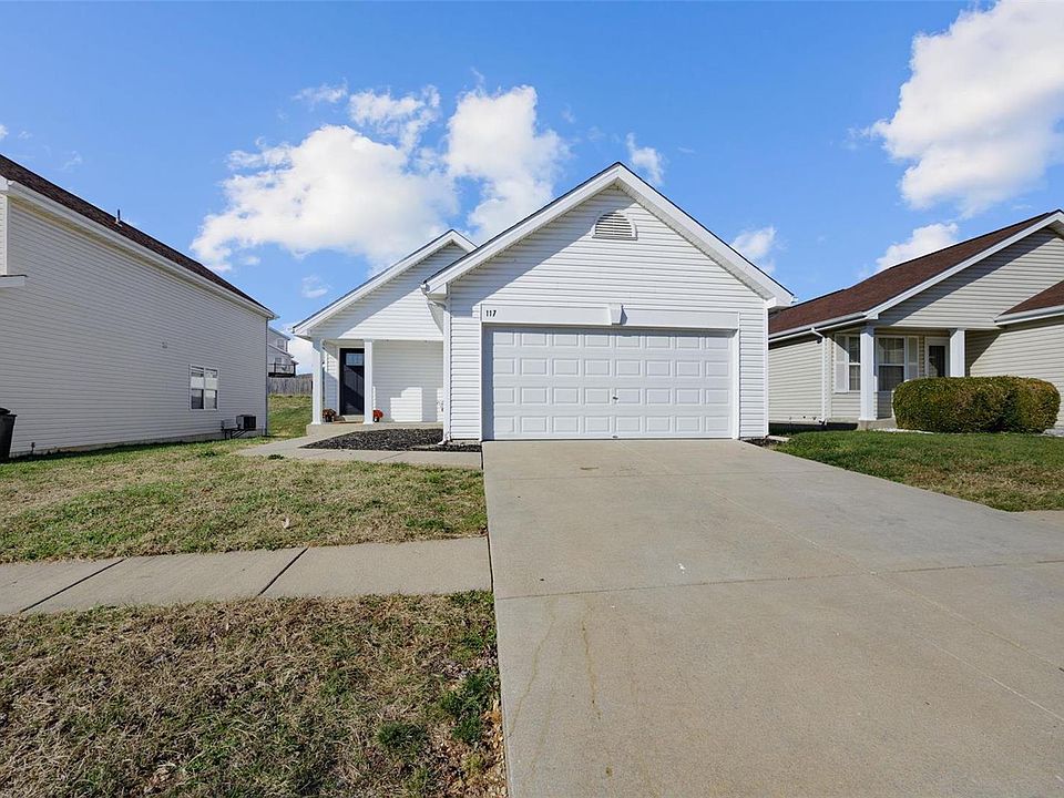 1st image of 117 Autumn Oaks Dr