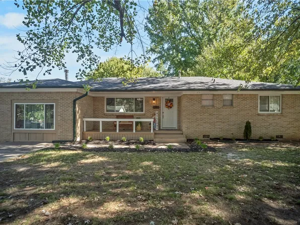 603 Lawndale Dr, Springdale, AR 72764