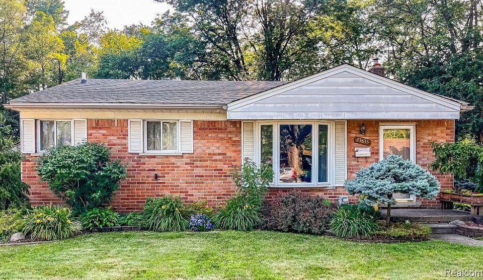 1st image of 23833 Joanne Ave