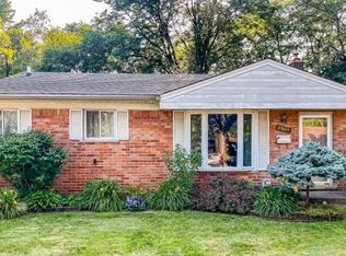23833 Joanne Ave, Warren, MI 48091