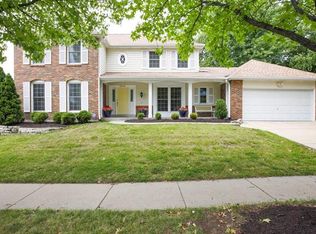 15764 Summer Ridge Dr, Chesterfield, MO 63017