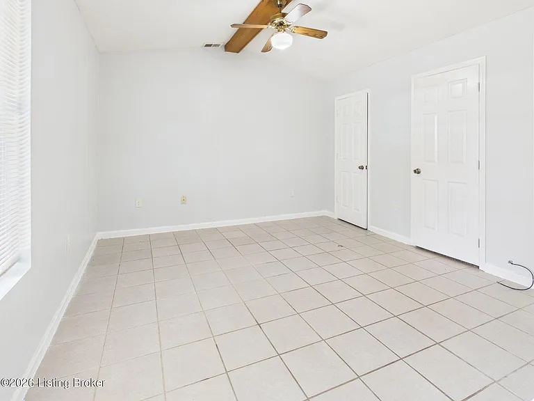 3831 Horne Ave #B — Photo 9