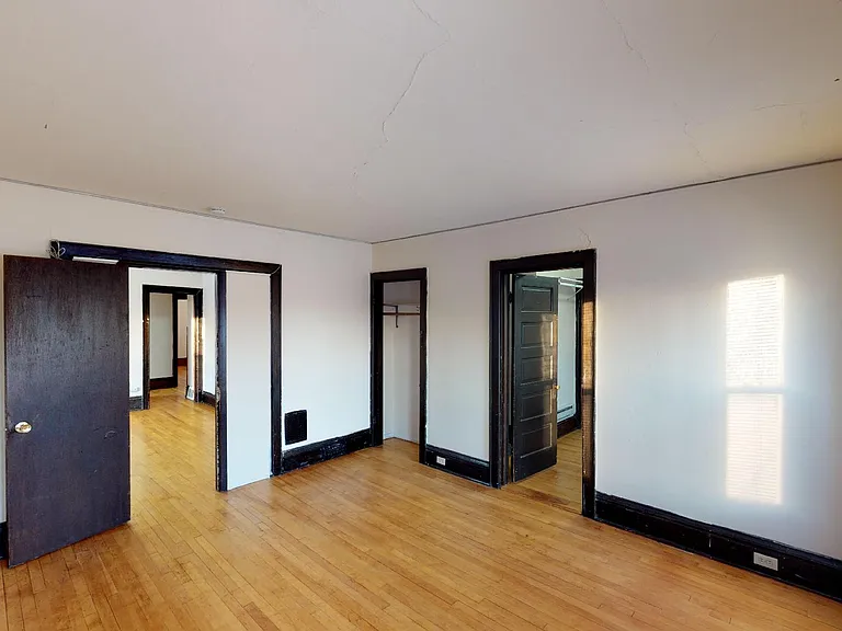 1728 Van Hise Ave — Photo 9