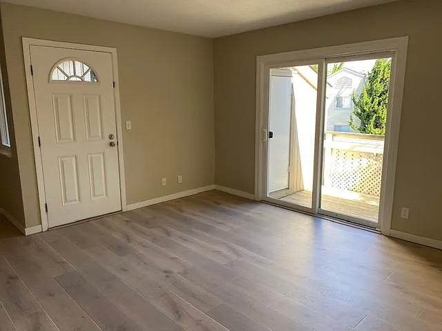 4089 Abbey Ter — Photo 2