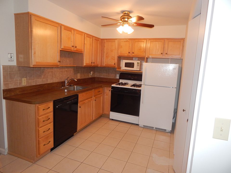 1st image of 108 Chatham Way #108J
