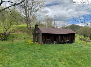 609 S Big Horse Creek Rd, Lansing, NC 28643