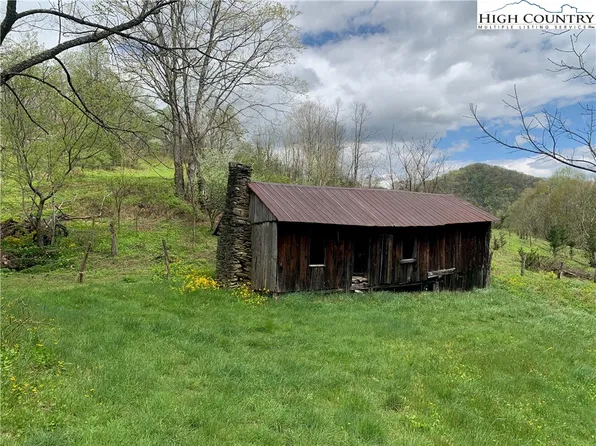 609 Big Horse Creek Road, Lansing, NC 28643