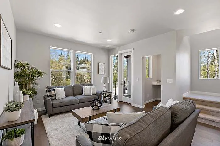13717 Admiralty Way #F1 — Photo 11