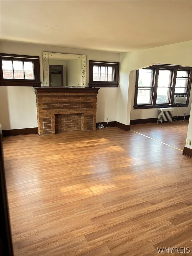 2 bed, 1.0 bath, 1107 sqft, $1,350 — Photo 4