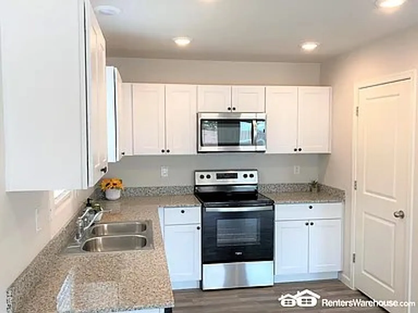 Almost New 3 Br 2 Ba 2 Cg Home in Picacho Crossing in Coolidge — Photo 4