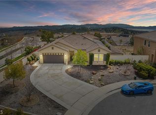 4090 Tamarind Rdg, Lake Elsinore, CA 92530