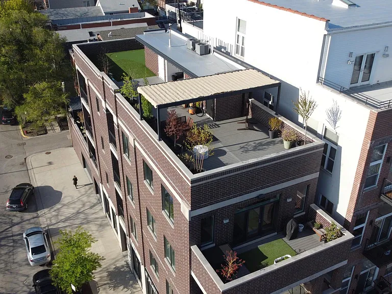2405 N Greenview Ave #4 — Photo 13