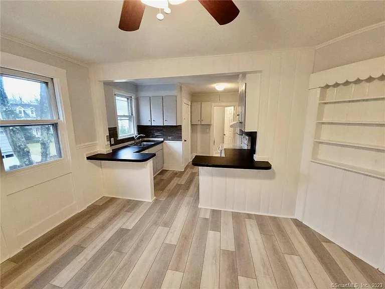 303 Newtown Ave — Photo 6