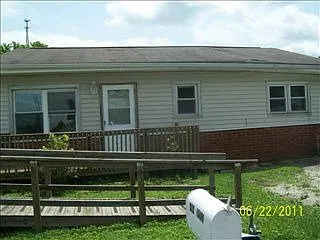 808 N Kenova Rd photo 1