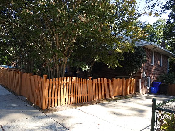 5th image of 10703 Brunswick Ave