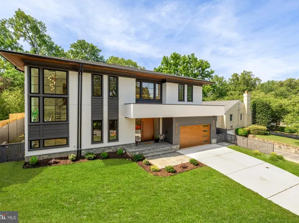 6018 Madawaska Rd, Bethesda, MD 20816