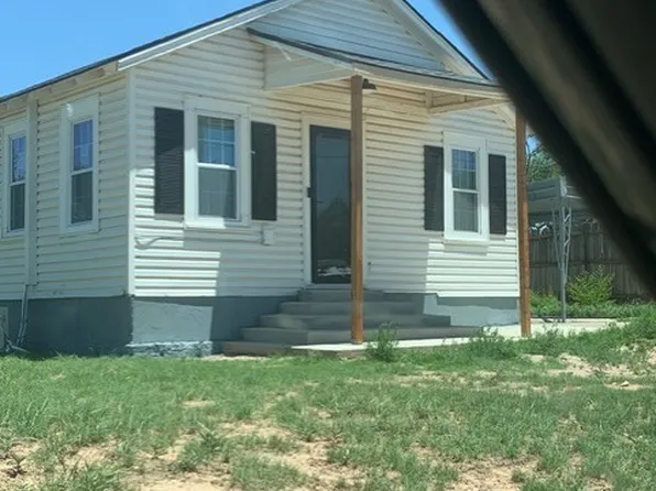 1209 13th St, Levelland, TX 79336