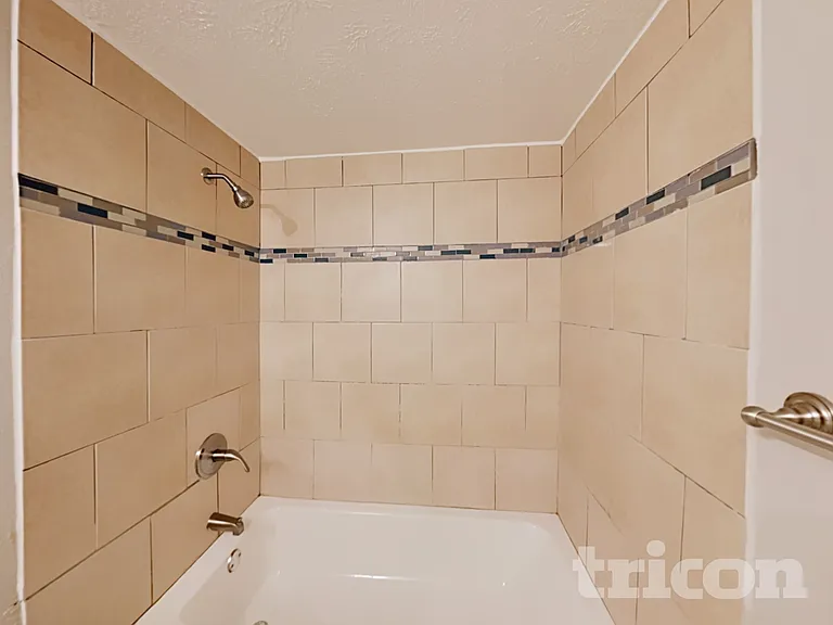 416 Forestwood Dr — Photo 14