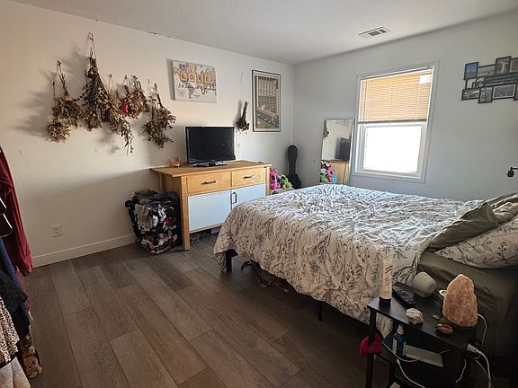 5th image of 519 N Manhattan Ave #12