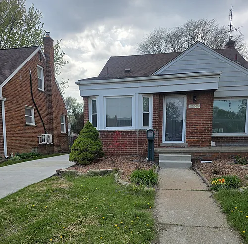 10049 Inkster Rd Photo 1