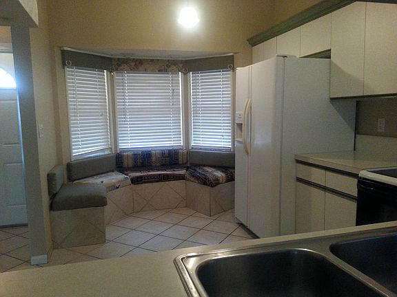 2nd image of 10 Kyle Way