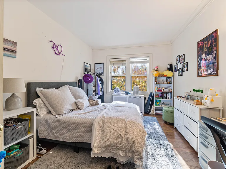 721 Foster St #2E — Photo 8