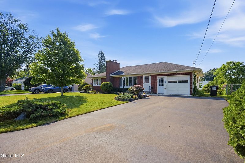 2nd image of 13 Marie Parkway