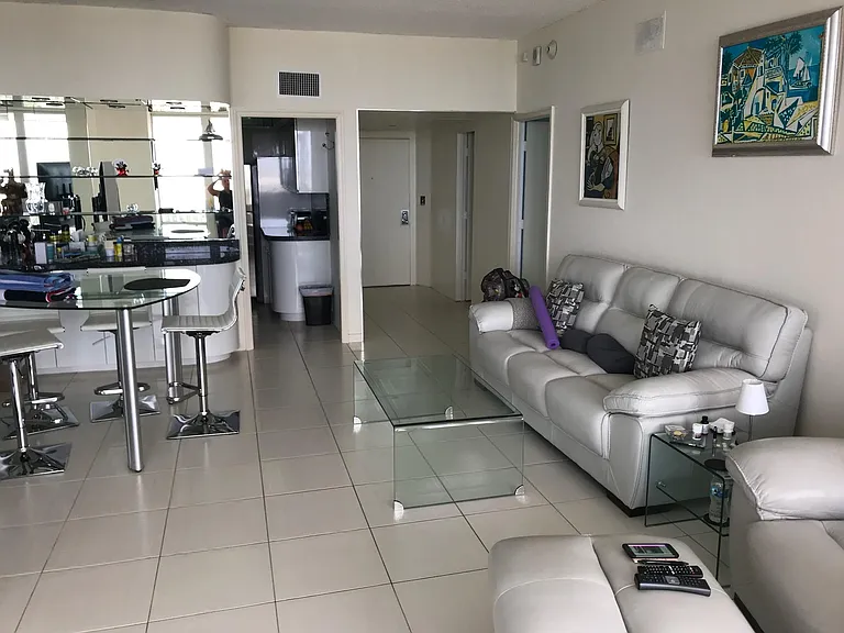 2200 S Ocean Ln #3 — Photo 4