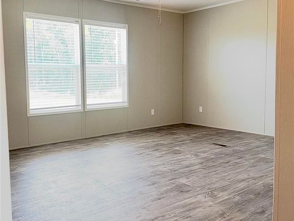 5th image of 115 Hunt Ln