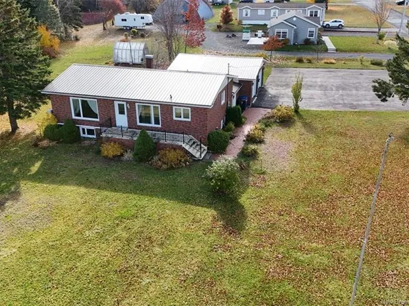 7 Isabelle St, Charlo, NB E8E 2L2