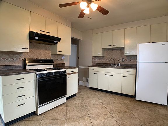 2nd image of 3001 N Saint Philomena Ct