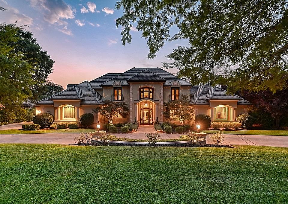 1st image of 4074 Greenview Dr