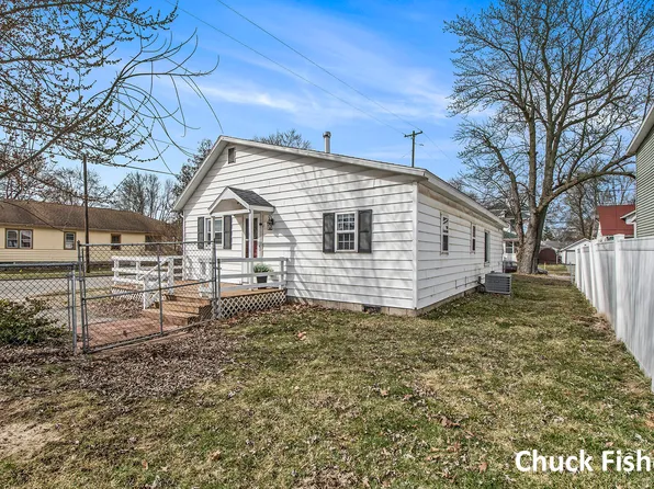 192 S Union St, Sparta, MI 49345