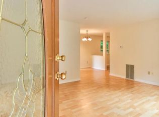 10526 160th Ave NE, Redmond, WA 98052
