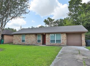 5634 Elm Springs Dr, Houston, TX 77048