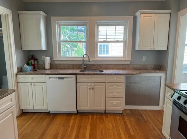 140 Vassal Ln #1, Cambridge, MA 02138