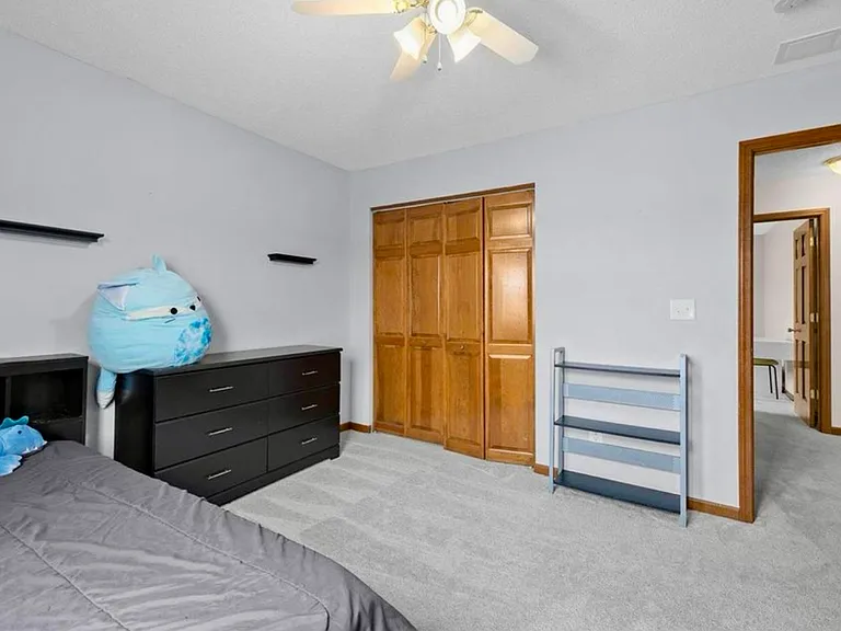 2621 Lake Lucerne Dr — Photo 27