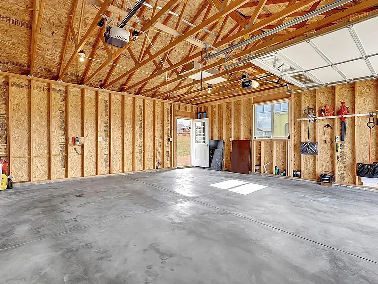 668 Winding Creek Trl — Photo 26