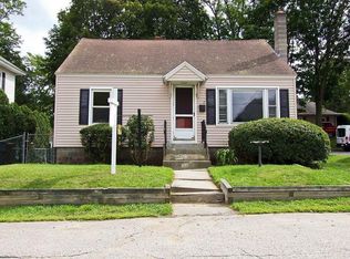 2 Vincent St, Auburn, MA 01501