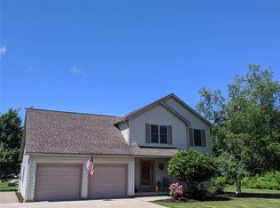 4110 Four Seasons Trl, Erie, PA 16506