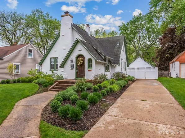 425 S Commonwealth Ave, Aurora, IL 60506