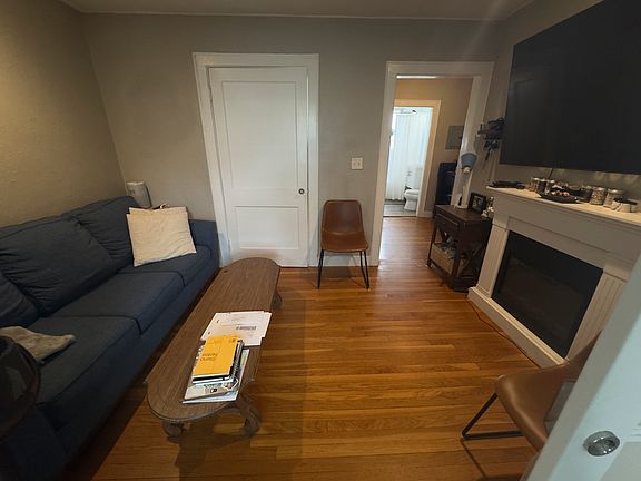 5th image of 293 Spring Street Ext APT 3