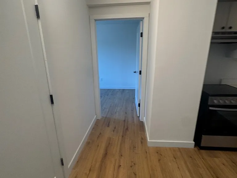 16 Wade Sq #5E — Photo 4