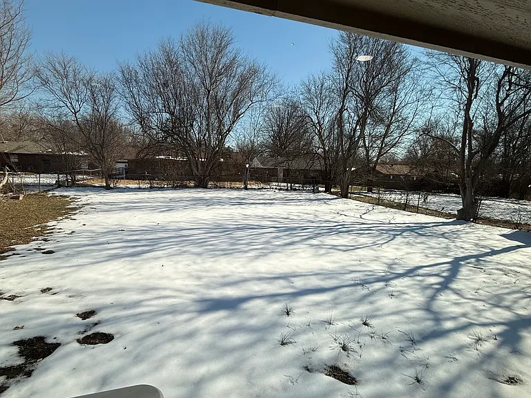 716 Woodland Dr — Photo 9