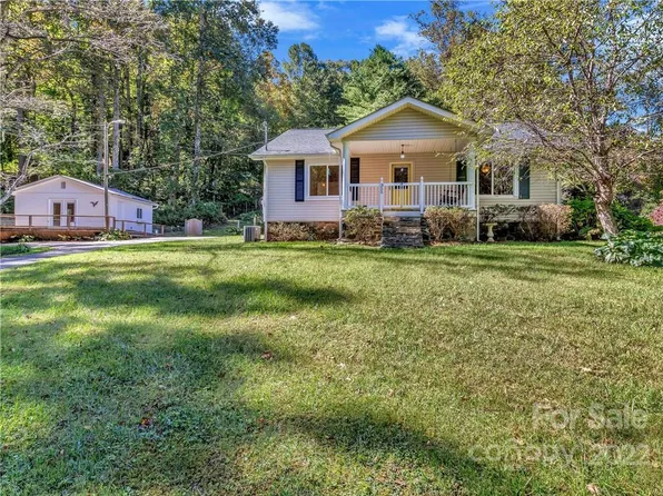355 Hoot Owl Rd, Spruce Pine, NC 28777